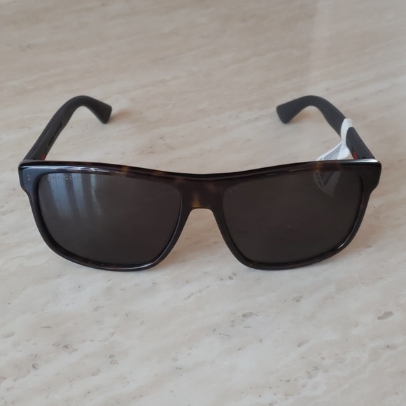 Polarized Unisex Gucci Sunglasses - Picture 1 of 3